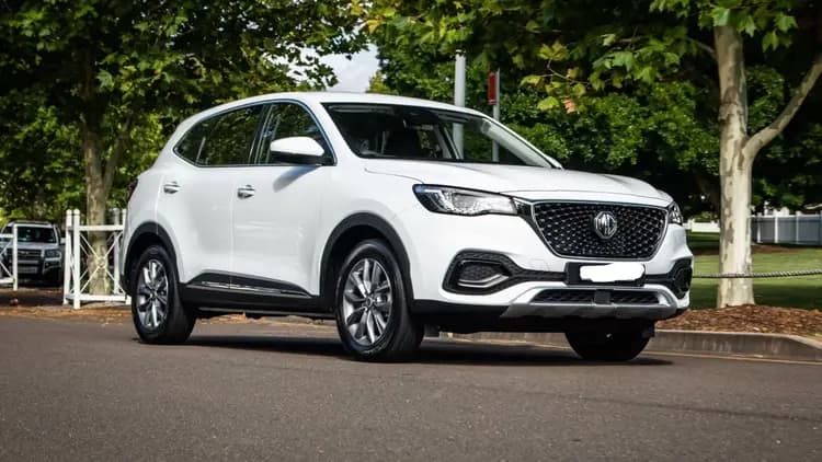 MG HS Trophy Standard 2024 for rent