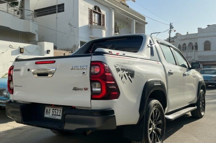 Toyota Hilux Revo G 2021 for rent