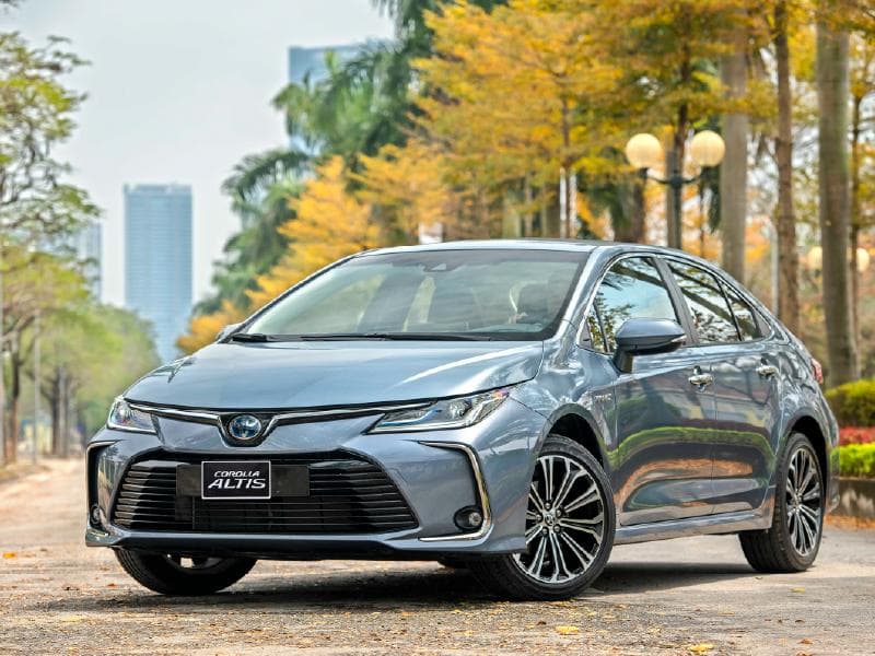 Toyota Corolla Altis 1.8X 2025 for rent