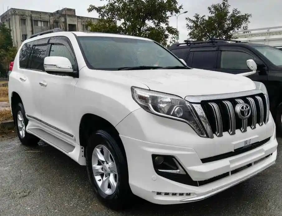 Toyota Prado TXL 2017 for rent