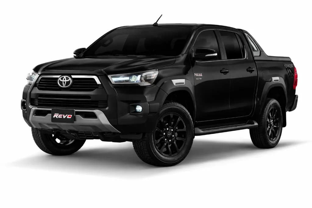 Toyota Hilux Revo G 2025 for rent