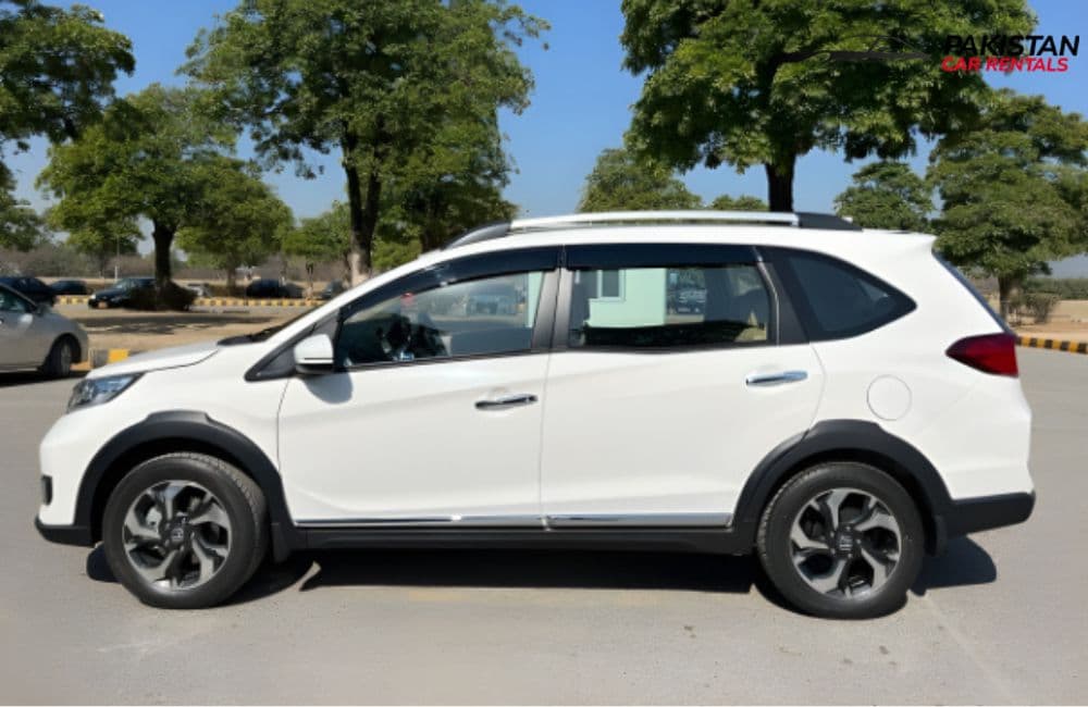 Honda BR-V V 2023 for rent