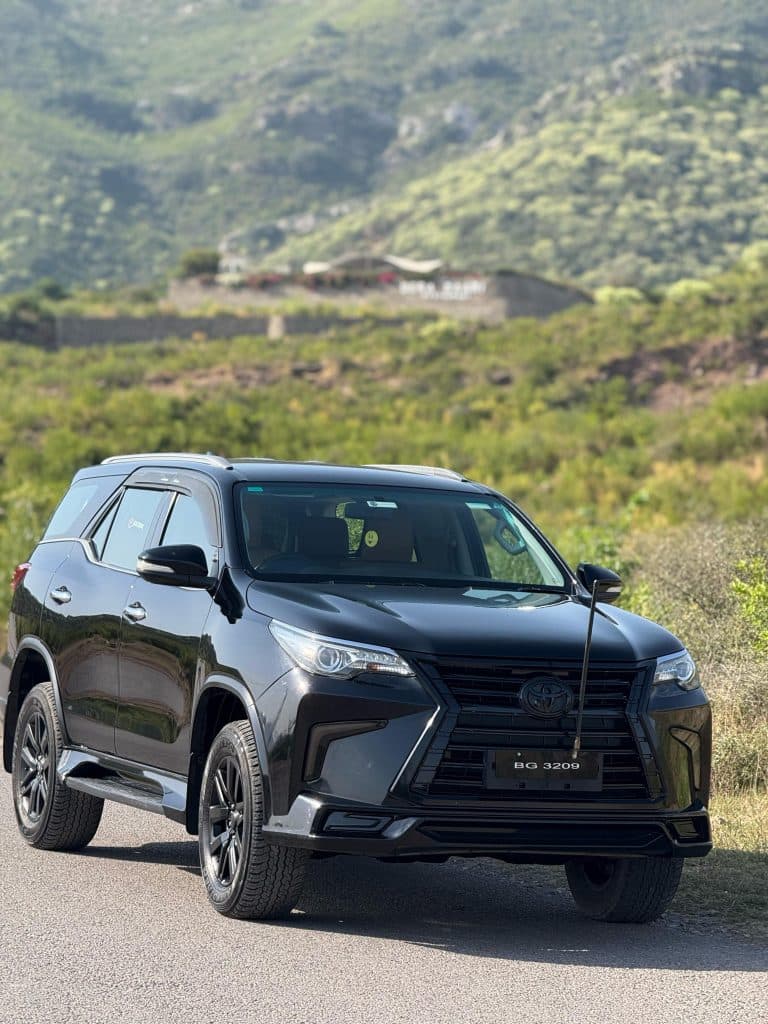 Toyota Fortuner 2.8 Legender 2020 for rent